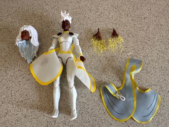 Marvel Legends X-Men 97 Storm Figure w/ Extras