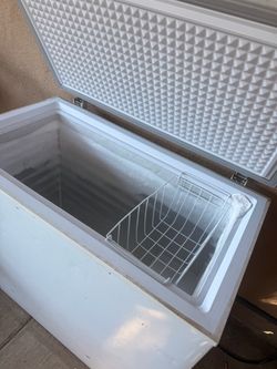 Deep freezer
