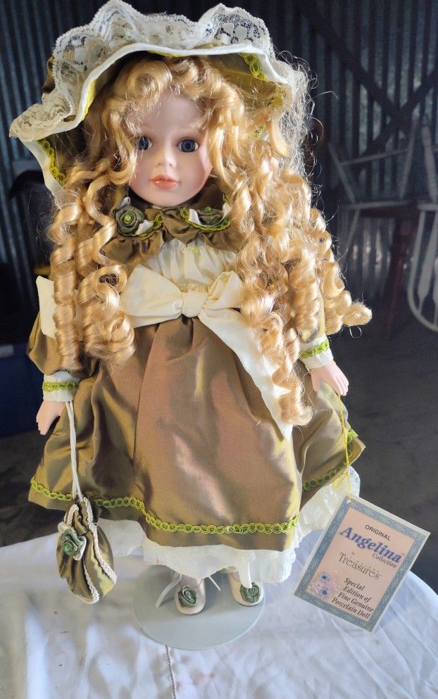 Vintage Collectable Angelina Doll With Certificate