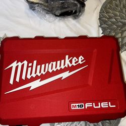 Milwaukee M18 FUEL 18V