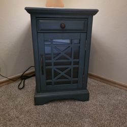 Farmhouse Craftsman End Table with Charging Station