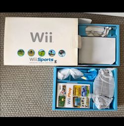 WII WITH LOADS OF STUFF