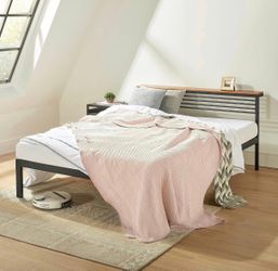 Mellow HYLLE Metal Platform Bed Queen Size