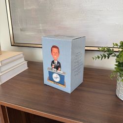 Los Angeles Dodgers 2012 Vin Scully Bobblehead SGA Behind Desk NEW IN BOX - A
