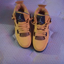 Jordan 4
