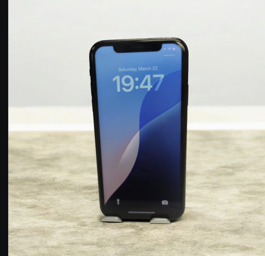 iPhone XR – 64GB – Unlocked