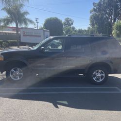 2004 Ford Explorer 
