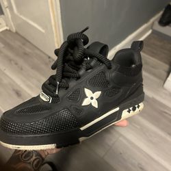 Black Skateboard Louie V’s