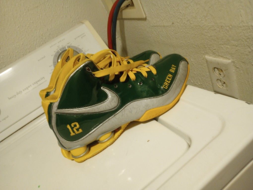 Aaron Rogers Shoes. Cash Only