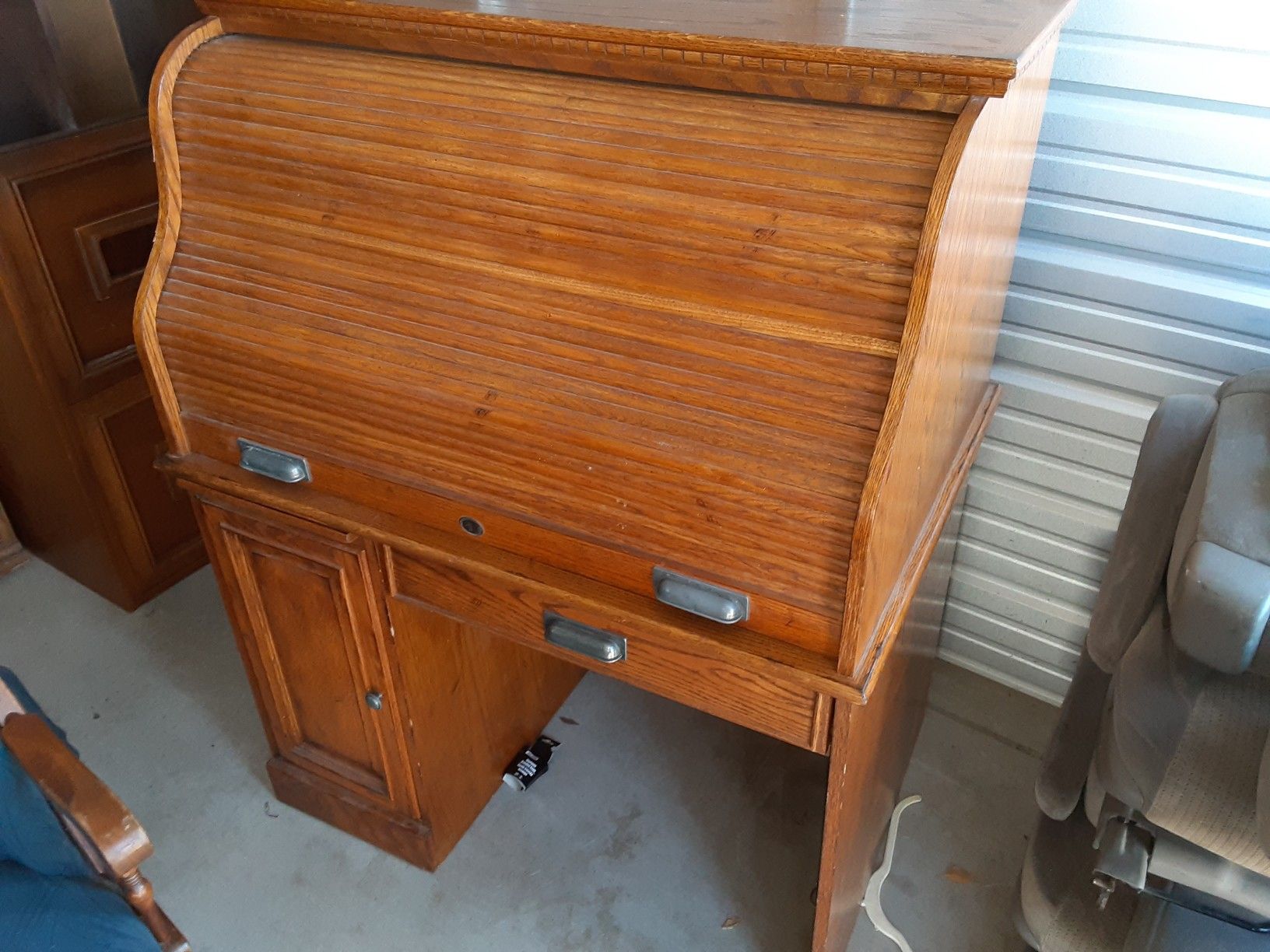 Antique oak wooden rolltop desk