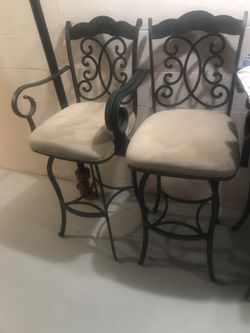 Bar Height Metal Chairs With Arms