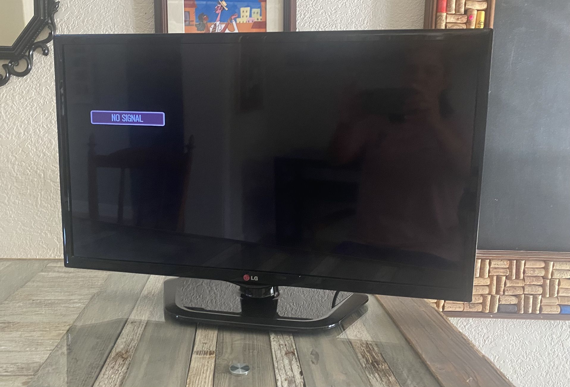 LG 32” LED Television