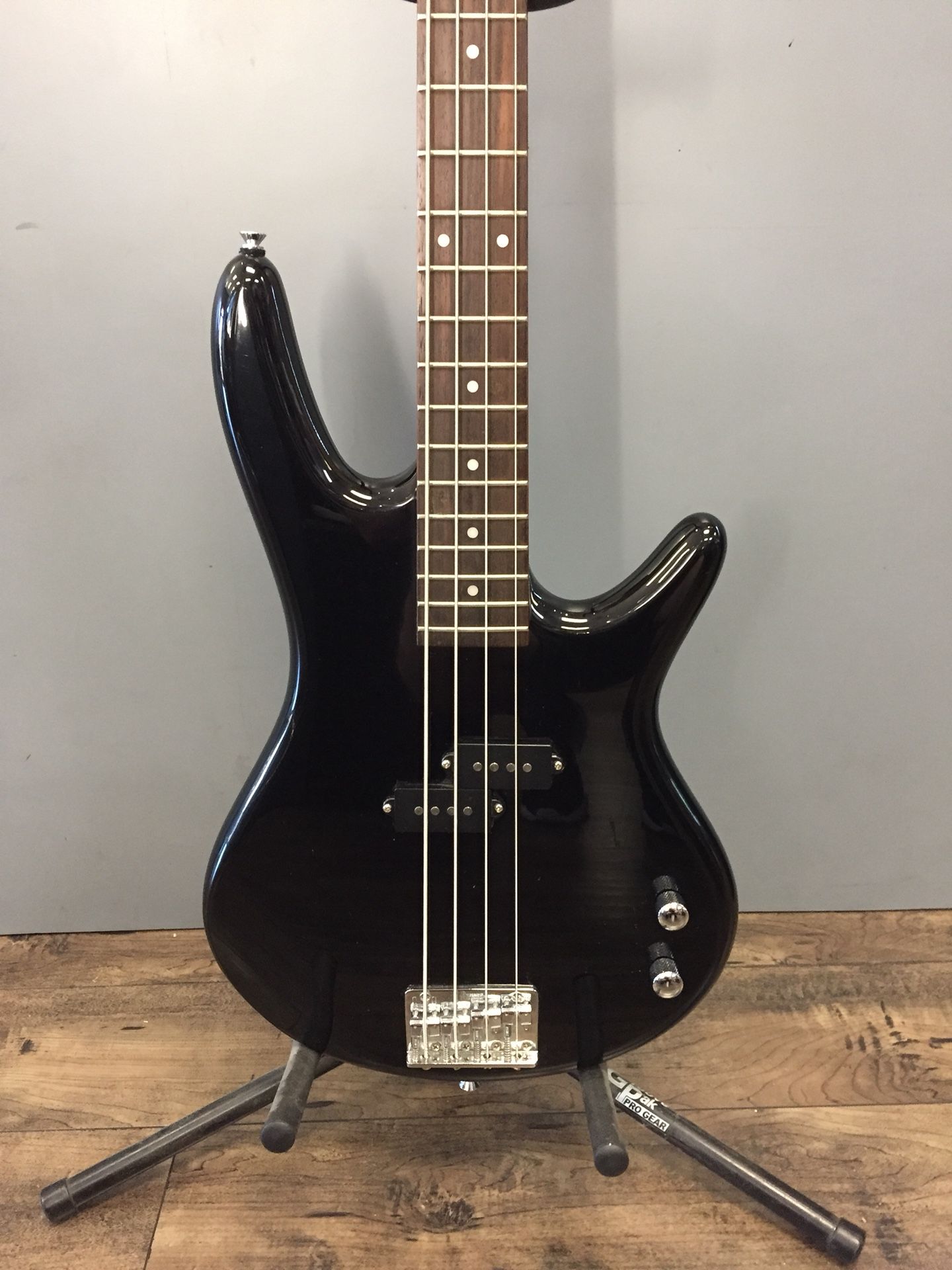 Ibanez GSR100-BKN 4 String Electric Bass