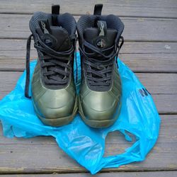 Nike Foamposite Boots