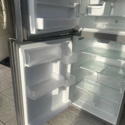 whirlpool refrigerator 