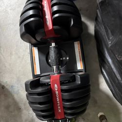 New One bowflex  (1) Adjustable dumbbell from 5lb - 52.5lb with Anti-Slip Handle and Tray, Black