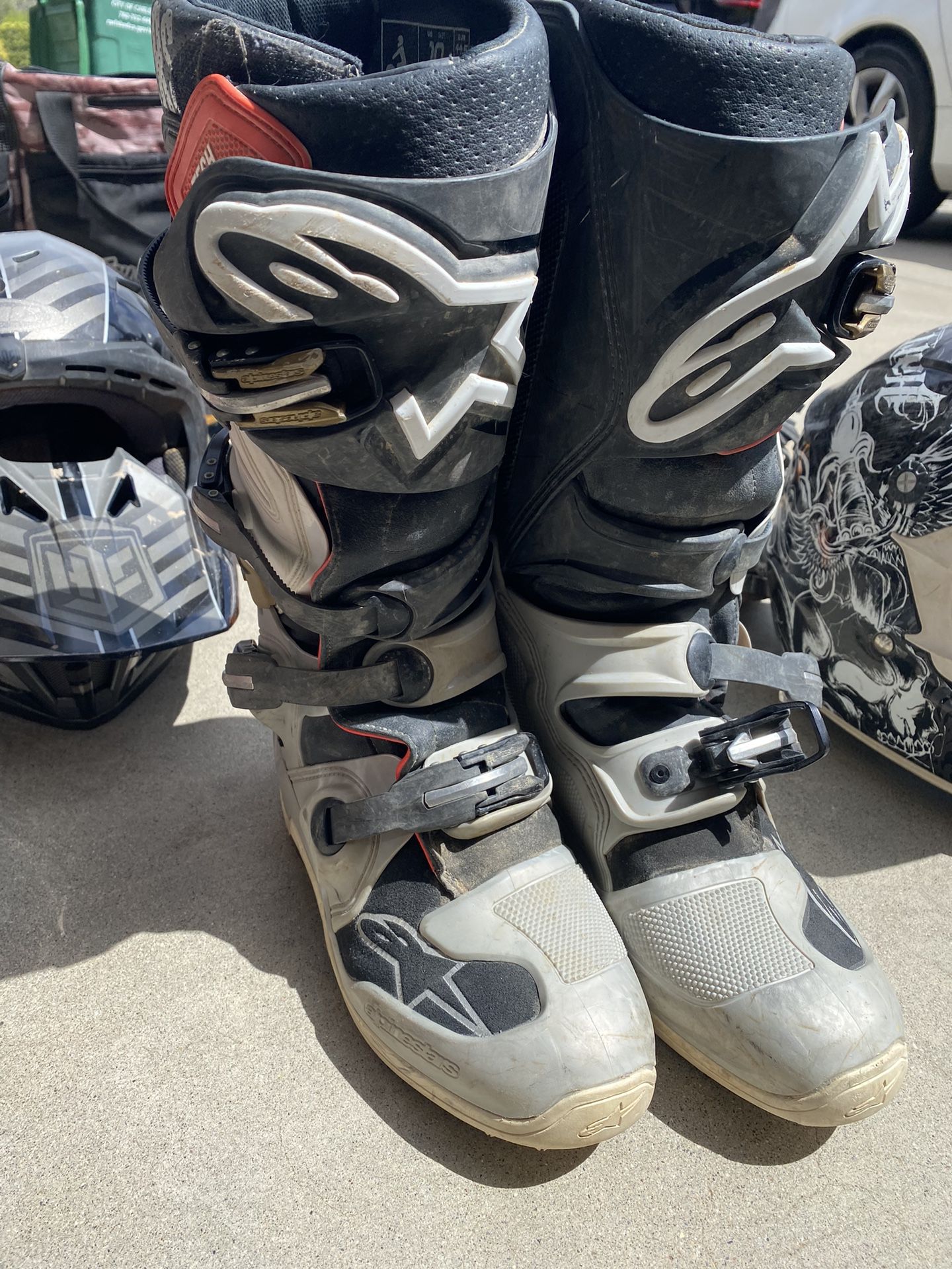 Motocross Gear Helmets Gear Bags Cheat Protectors