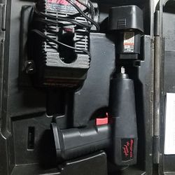 Snap on . 3/8 Drive electric impact