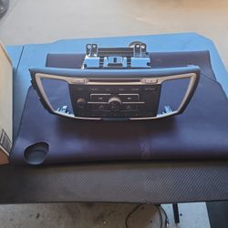 2013 Honda Accord Stock Stereo Headunit