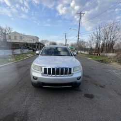 2011 Jeep Grand Cherokee Overland *** 4300