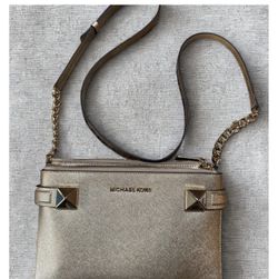 Michael Kors Gold Crossbody Bag – Genuine Leather, Adjustable Strap, Classi