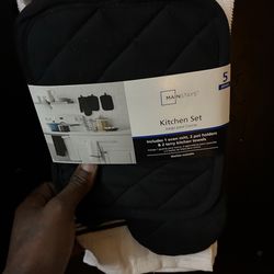 Kitchen towel hand mitts