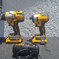 Dewalt Combo  2 Tool 2 Battery And Charger 