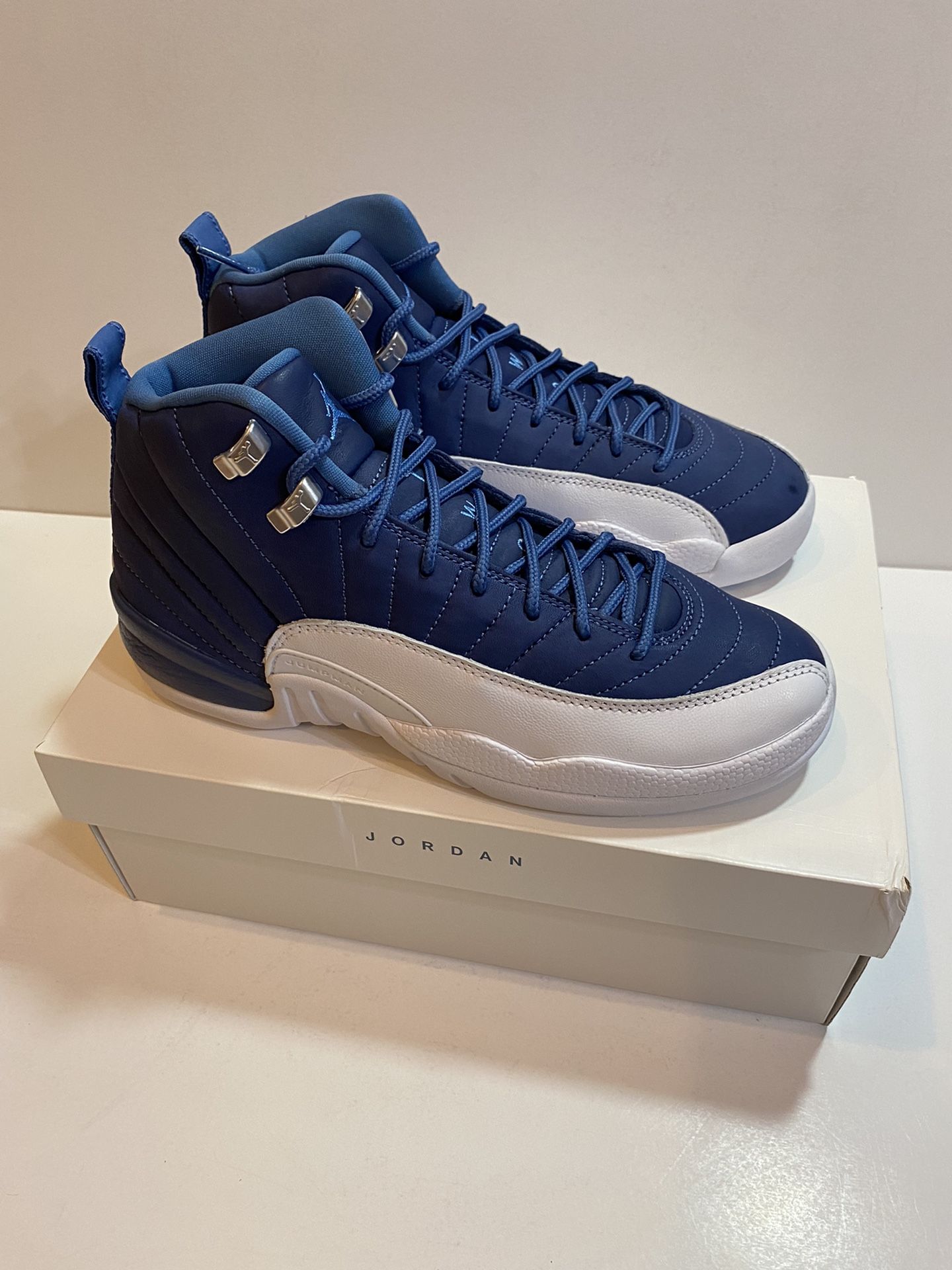 Jordan 12 retro indigo size 7y