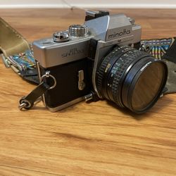 Minolta SRT 201 Film Camera