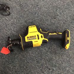 DEWALT ATOMIC 20V MAX* Reciprocating Saw, One-Handed, Cordless, Tool Only (DCS369)