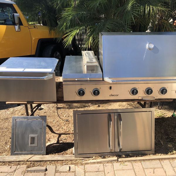 Bbq Grill Dacor 52” Built In Grill for Sale in Chula Vista