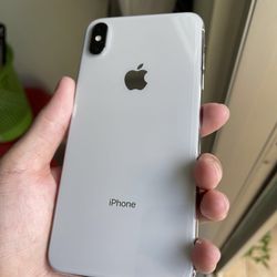 Apple iPhone X Silver 64 GB Unlocked Desbloqueado for Sale in Riverside, CA  - OfferUp