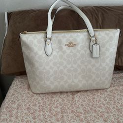 NWOT Coach Bag 