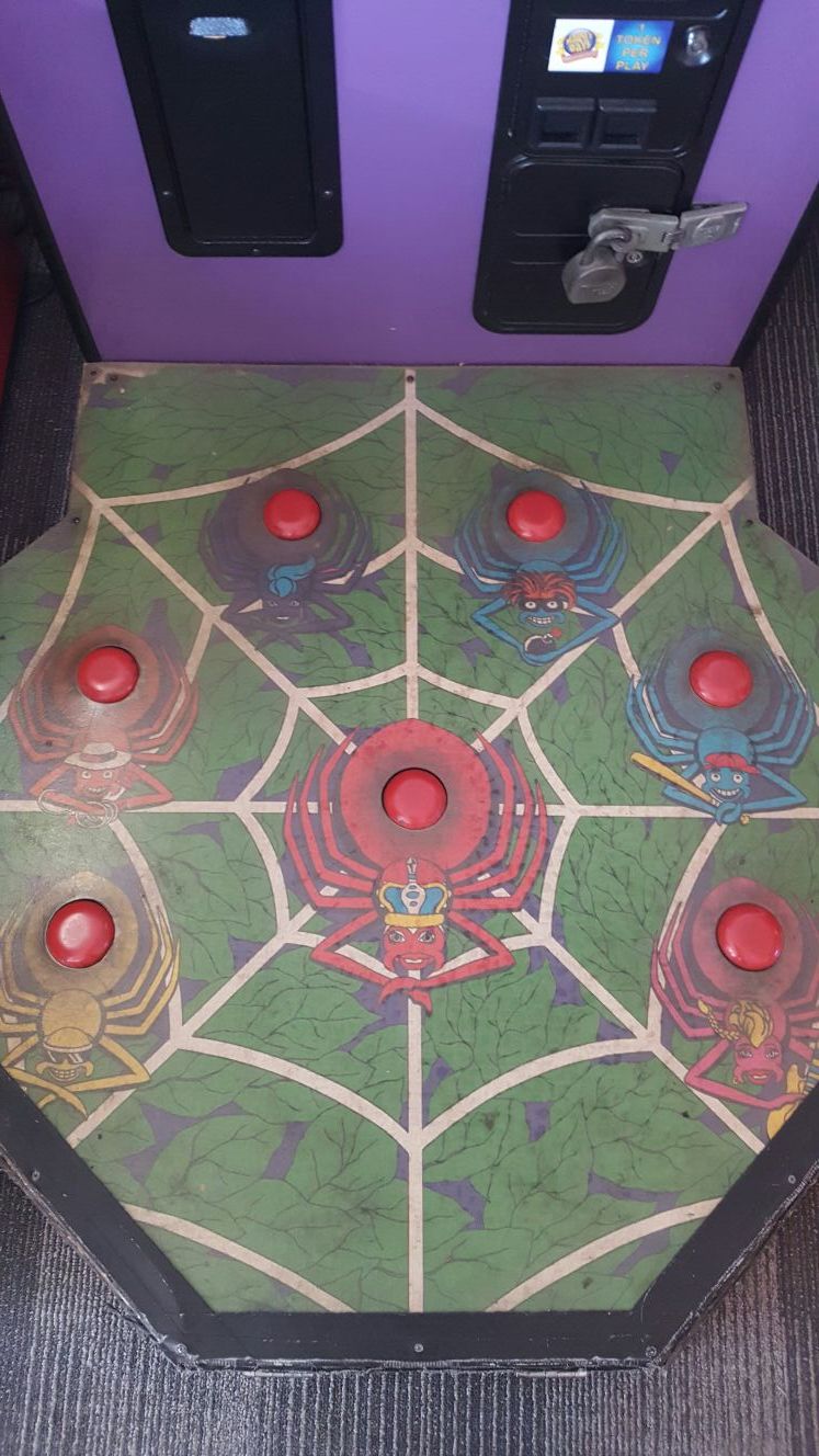 Spider Stompin' Deluxe Arcade Game