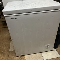 Chest Freezer 28”x21”