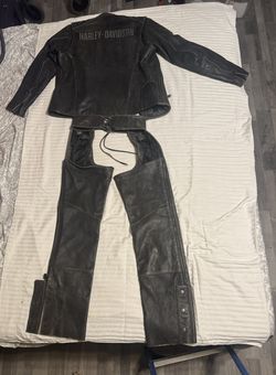 Harley Davidson Vintage Once Worn Leather Jacket/Chaps Set