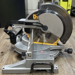 Dewalt Compound Miter Saw, 12 Inch DW705 RPM 15 AMP