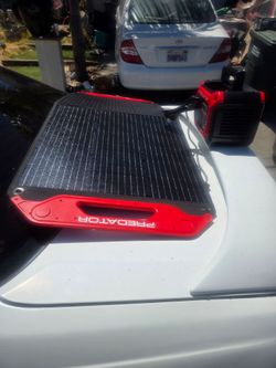 Solar powered inverter 5000 watts heavy duty.     Hablo Español
