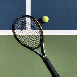 Head Ti.S1 Pro Oversize Titanium Tennis Racquet 4 3/8 Grip Racquet