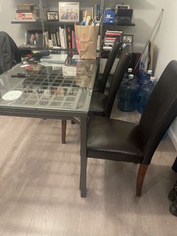 Dinning Table And 4 Chairs