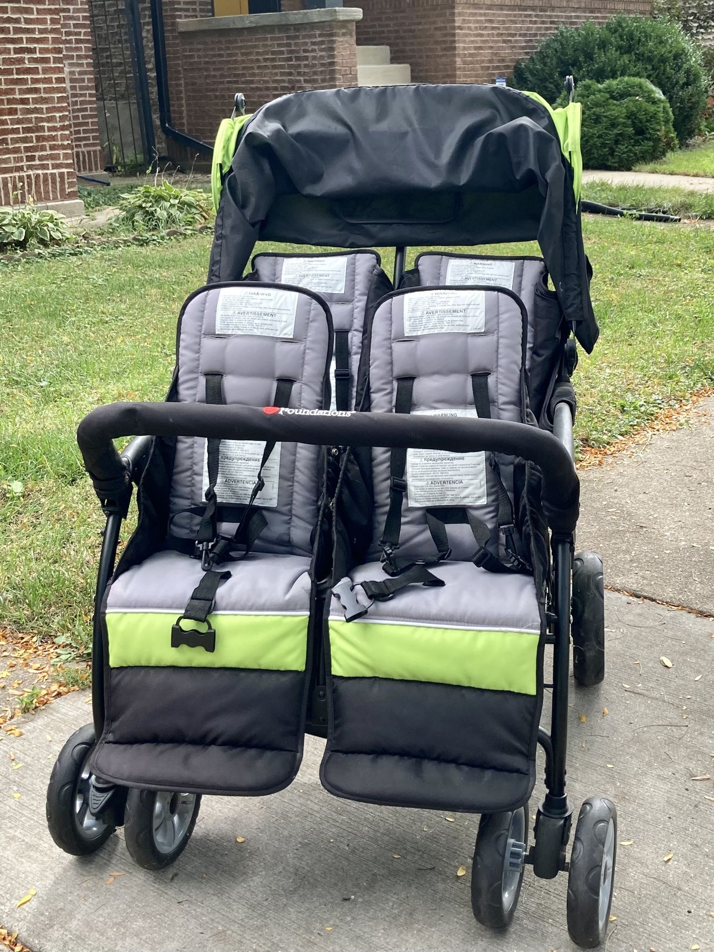 FOUR SEATS STROLLER 