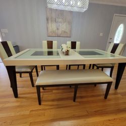 CREAM DINING SET W/BENCH SEAT