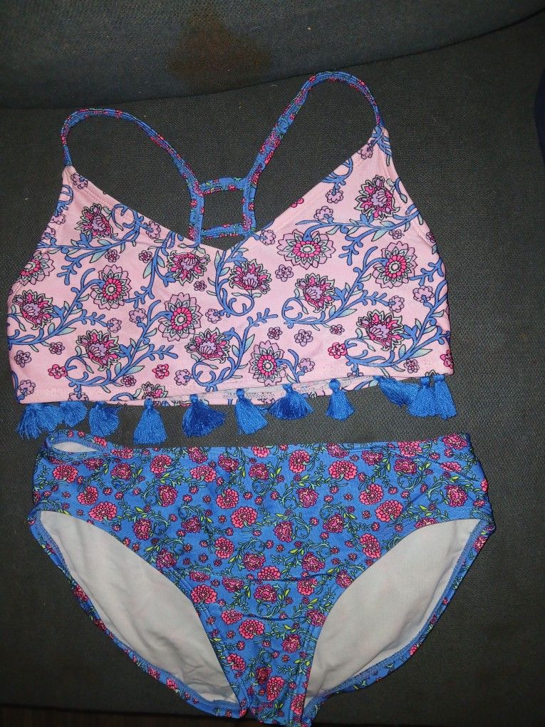 Target brand Art Class girls 2 pce swimsuit NEW NEVER WORN size 10/12