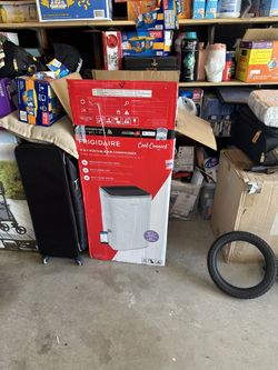 FRIGIDAIRE AC