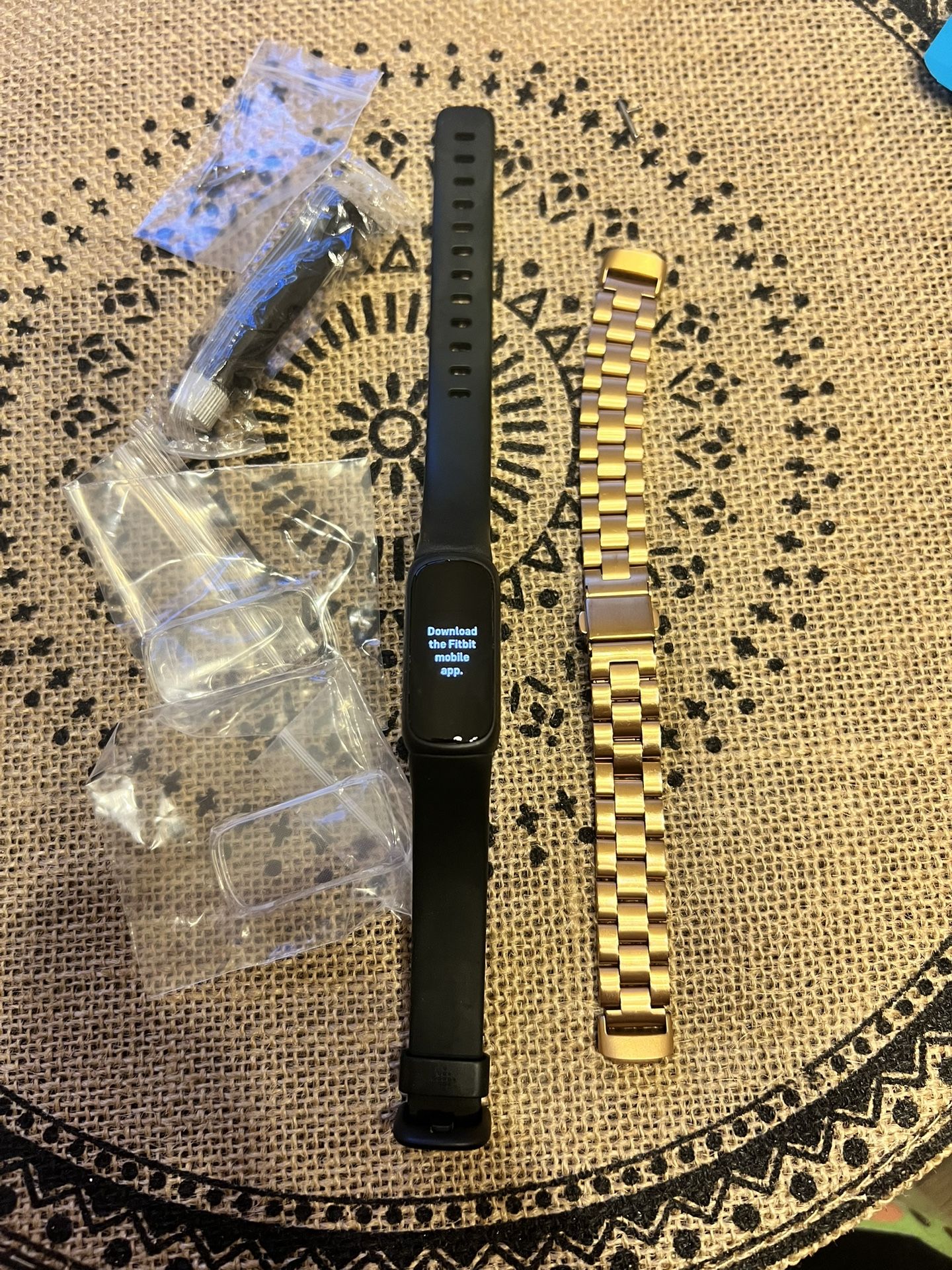 Fitbit Inspire 3 2 Bands and 2 Screen Protectors