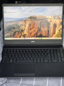 Dell precision 7560 Intel core i7-11800H 32Gb RAM 512Gb SSD Nvidia T1200