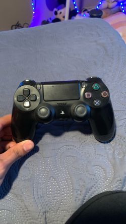 PS4 Controller