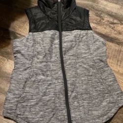 WOMENS MEDIUM M North Face Vest  GREY BLACK Light Weight 
