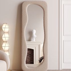 Fuzzy Organic Shaped Mirror