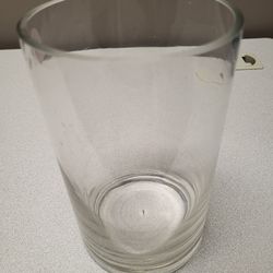Large 5" diameter clear cylinder vase 8" tall